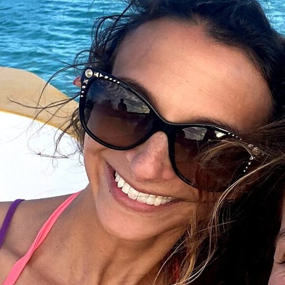 Versace Polarized Black +‎ Silver Cat Eye Sunglasses - ve4270 Model + Case - Picture 9 of 9